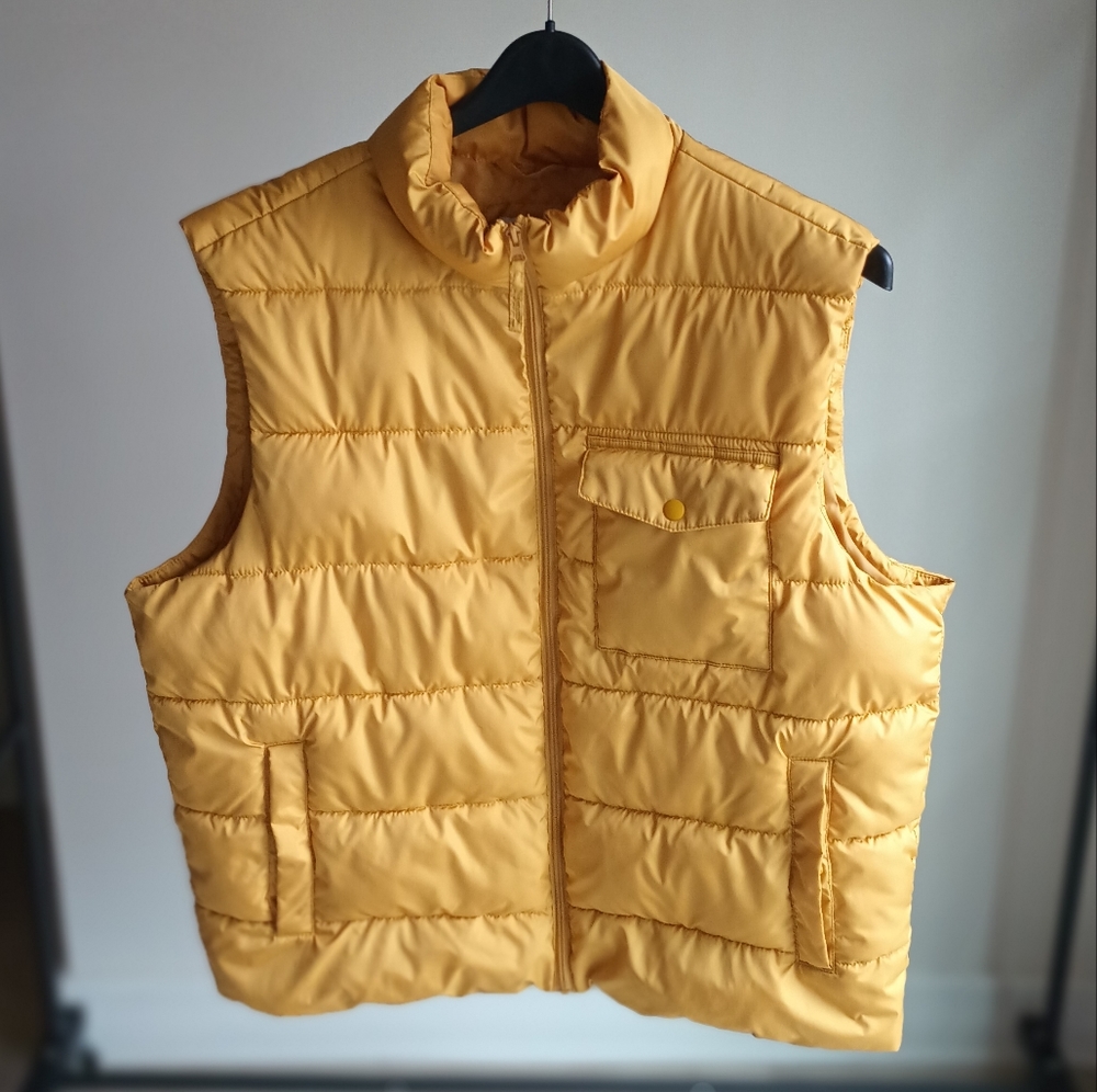 Old Navy Puffer Vest